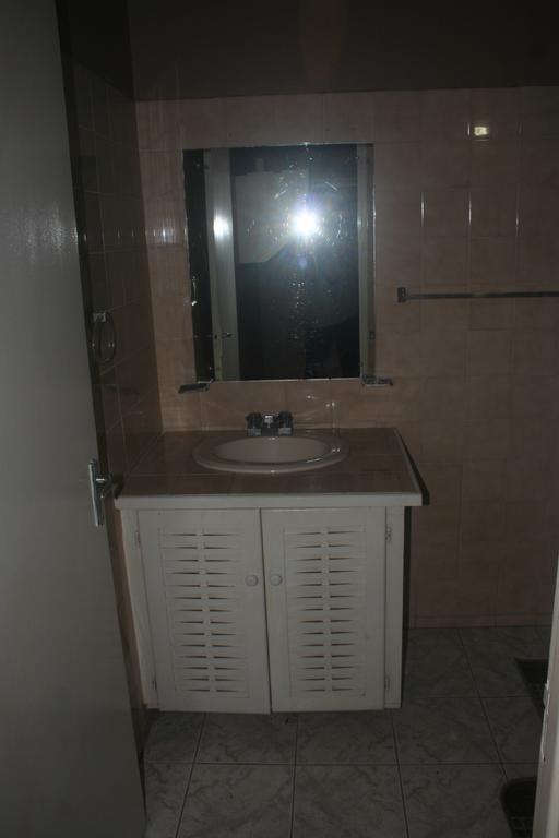Cozy Apartment Кингстън Екстериор снимка