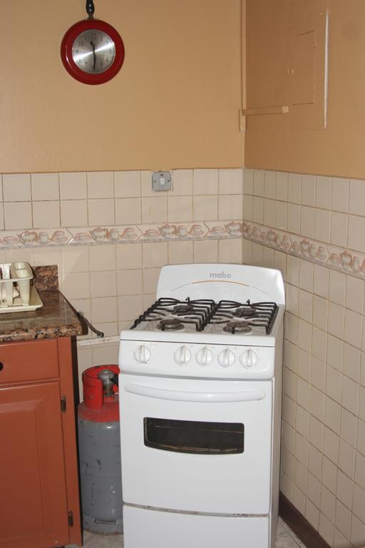 Cozy Apartment Кингстън Екстериор снимка